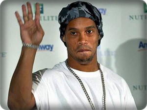 9ª Vara do Trabalho do Rio libera Ronaldinho do Flamengo